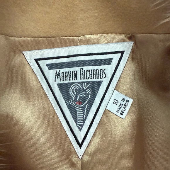 Marvin Richards Tan Trench Coat with Fur Collar - Picture 3 of 11